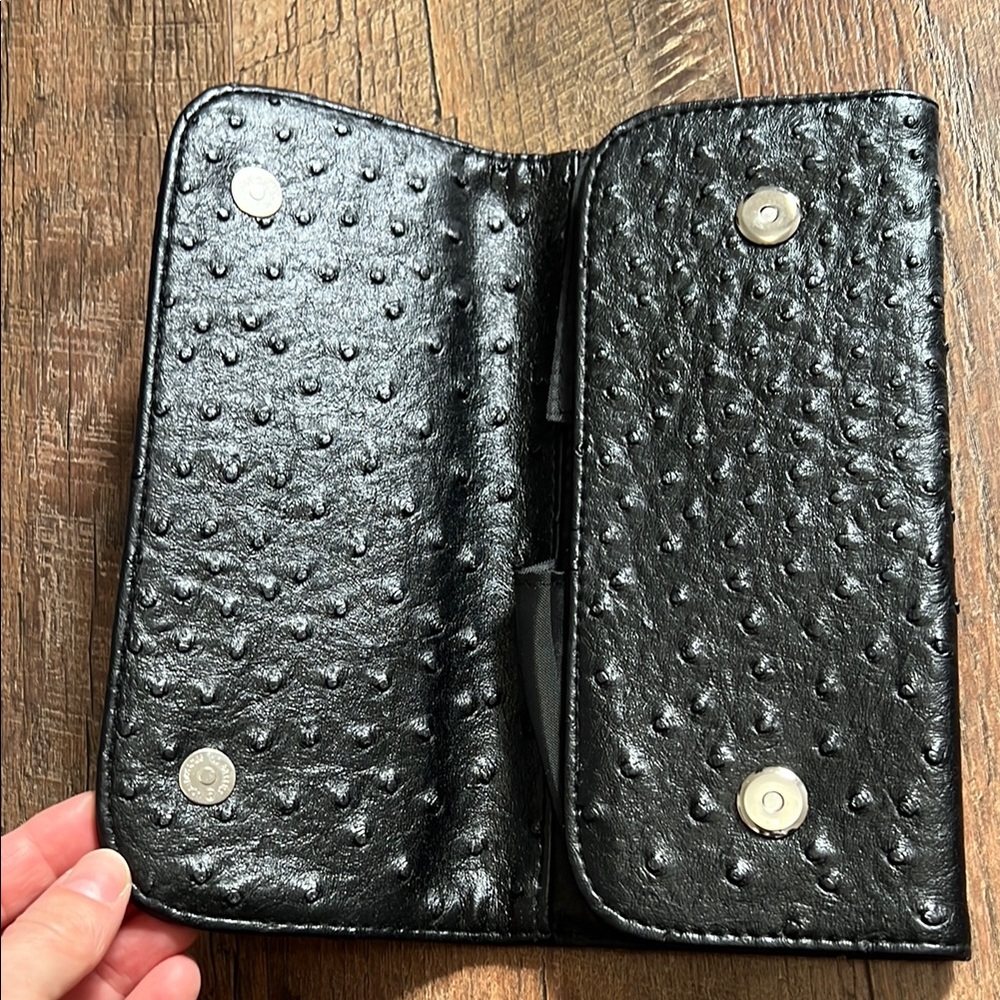 Morphe Black Textured Wallet with Silver Logo - Picture 4 of 9